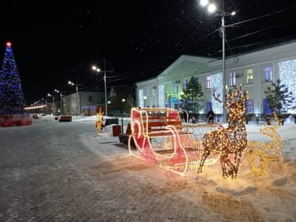 Площадь “Узоры Петухово” окутана зимним праздничным настроением