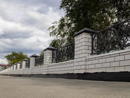 Обновление ограждения в Кургане