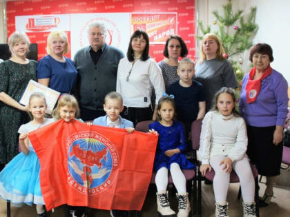 ВОЛОНТËРЫ С НАДЕЖДОЙ В КПРФ!