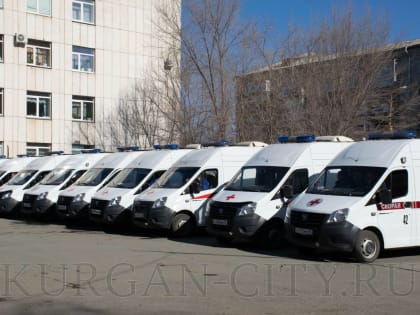 «Память должна быть доброй». В Кургане открыли памятник автомобилю скорой медицинской помощи