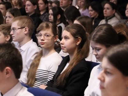 В Кургане наградили победителей и призеров муниципального этапа Всероссийской олимпиады школьников