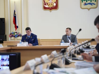 Заместитель генерального прокурора России и губернатор Курганской области обсудили меры профилактики природных пожаров