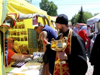 В Кургане открылась VI Троицкая православная ярмарка