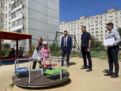 «Единая Россия» проверила объекты благоустройства в Кургане