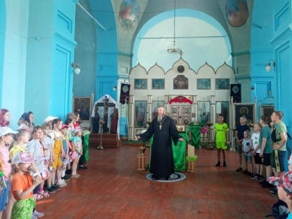 Школьники из Гладковского побывали с экскурсией в местном храме
