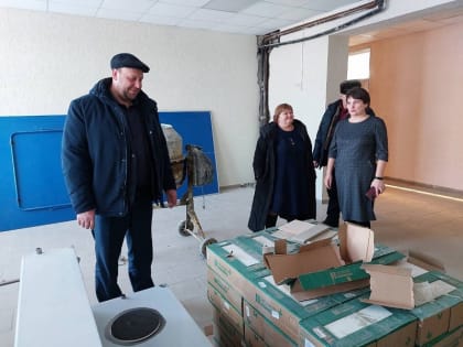 «Единая Россия» контролирует ремонт зауральских школ