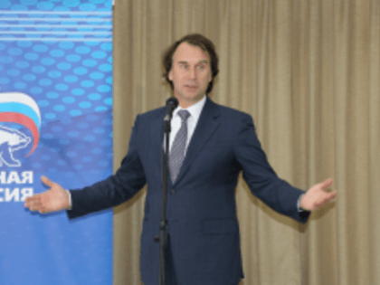 Депутат Госдумы Лисовский расскажет китайцам об органическом питании для ЗОЖ