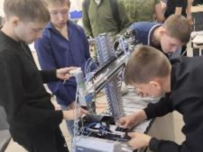 В этом году абитуриенты больше всего выбирают для поступления промышленные специальности