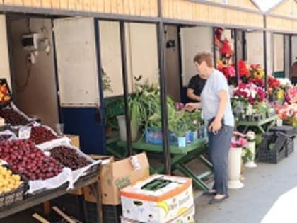 Курган. Работают ярмарки "выходного дня"