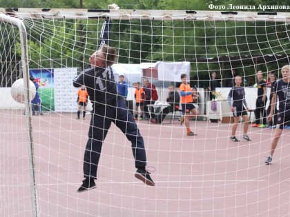 Начался турнир по дворовому футболу на Кубок Курганской городской Думы