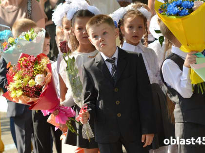 Курганским школьникам продлили новогодние каникулы