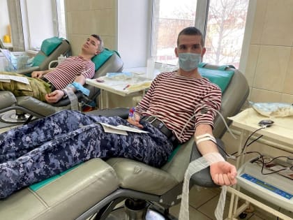 Военнослужащие и сотрудники Росгвардии пополнили банк крови  Кургане