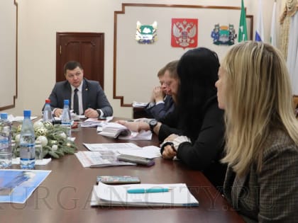 Временно исполняющий полномочия главы города Кургана Антон Науменко: наша общая задача - отметить великий праздник достойно