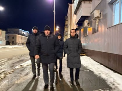 С контролем по дворам