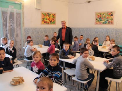 В пушкинской школьной столовой   теперь вкуснее