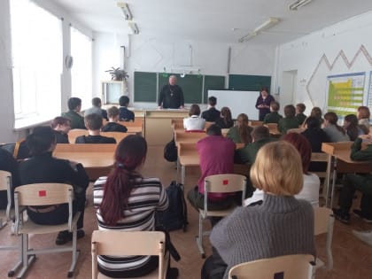 В Зауралье школьники из села Падеринское познакомились с православной книгой