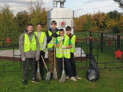 «Кто привык трудиться, тому без дела не сидится». В Кургане завершается 13-я смена трудовых отрядов