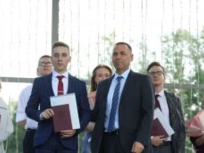 Губернатор Вадим Шумков пригласил лучших выпускников КГУ работать в органах власти