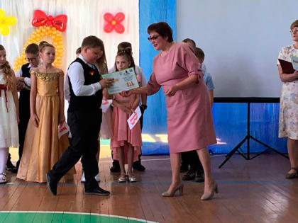 В Ильинской школе вручили 34 свидетельства об окончании курса «Шахматный всеобуч»