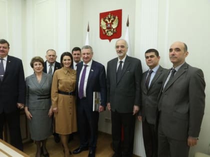 Сенатор Муратов встретился с послом Сирии в России