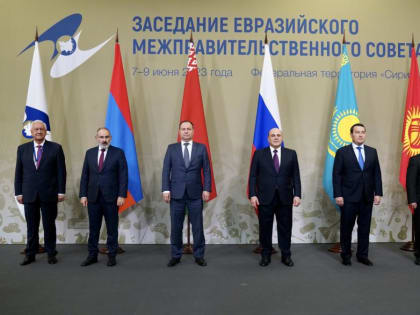 В условиях санкций Запада Россия наращивает экономическую мощь