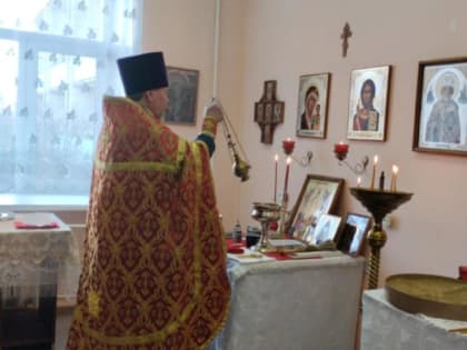 Курганский священник посетил дом-интернат для престарелых и инвалидов