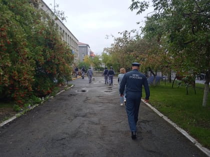 В школах прошли единые учения по отработке действий на случай нештатных ситуаций