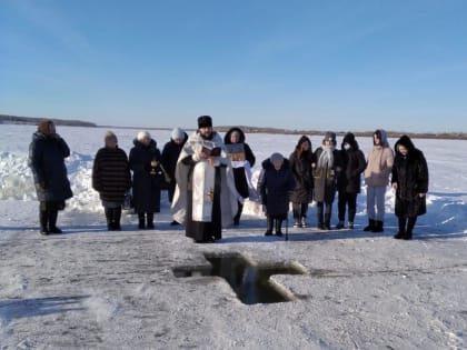 В Зауралье сельские школьники участвовали в чине освящения вод