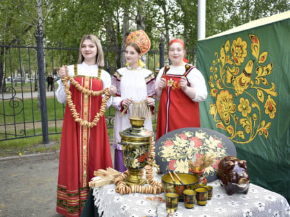 Юговка поделилась своими сокровищами в День славянской письменности и культуры