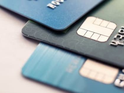 Можно ли по заявлению работника перечислять его заработную плату на счет другого лица