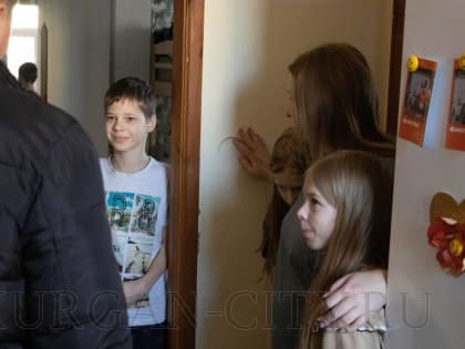 «Ёлка желаний» продолжает исполнять мечты юных курганцев