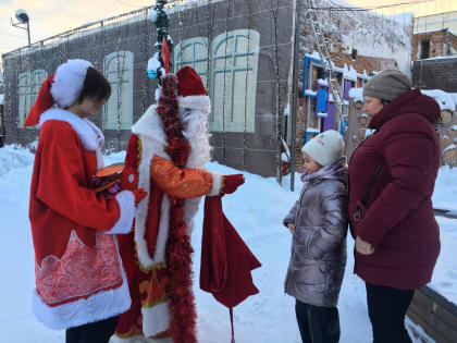 Кто не даст пирога, мы корову за рога. В Музее истории Кургана колядуют!