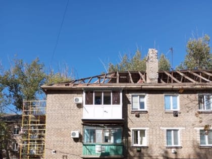 Капитальный ремонт кровель в Краснодоне продолжается