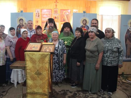 В день памяти священноисповедника Луки, архиеп. Крымского Литургию в Покровском молебном доме с. Усть-Уйское Целинного МО отслужили наместник Далматовской обители игумен Варнава (А