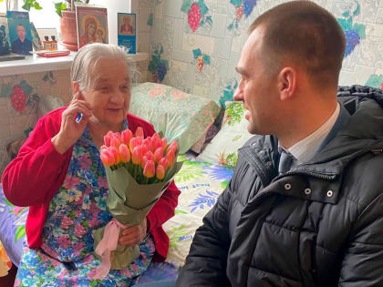 Правительство Курганской области поздравляет женщин-ветеранов Великой Отечественной войны