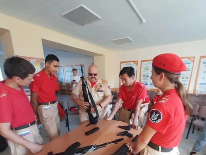 Зауральские юнармейцы добрались до Байкала