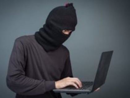 Мошенничество в интернете: пенсионер потерял 135 тысяч рублей