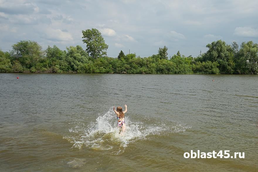 Водный курган. Купаться. Купаемся на озере Песчаное. Ивановский пляж. Жара Курган.