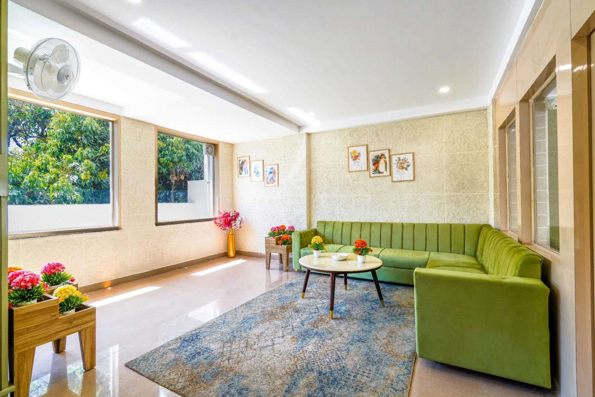 Hotel Silverwood — Reception 4