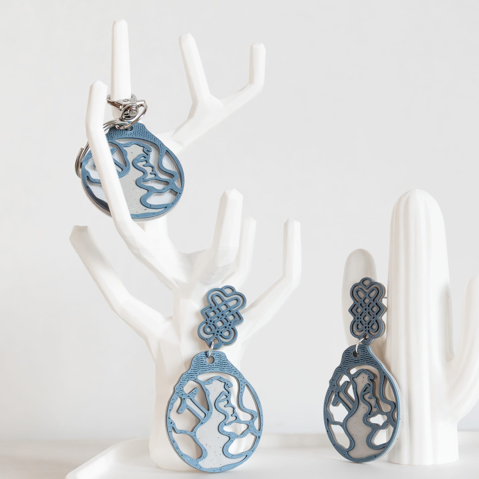 Conjunto Orin, Fianna.