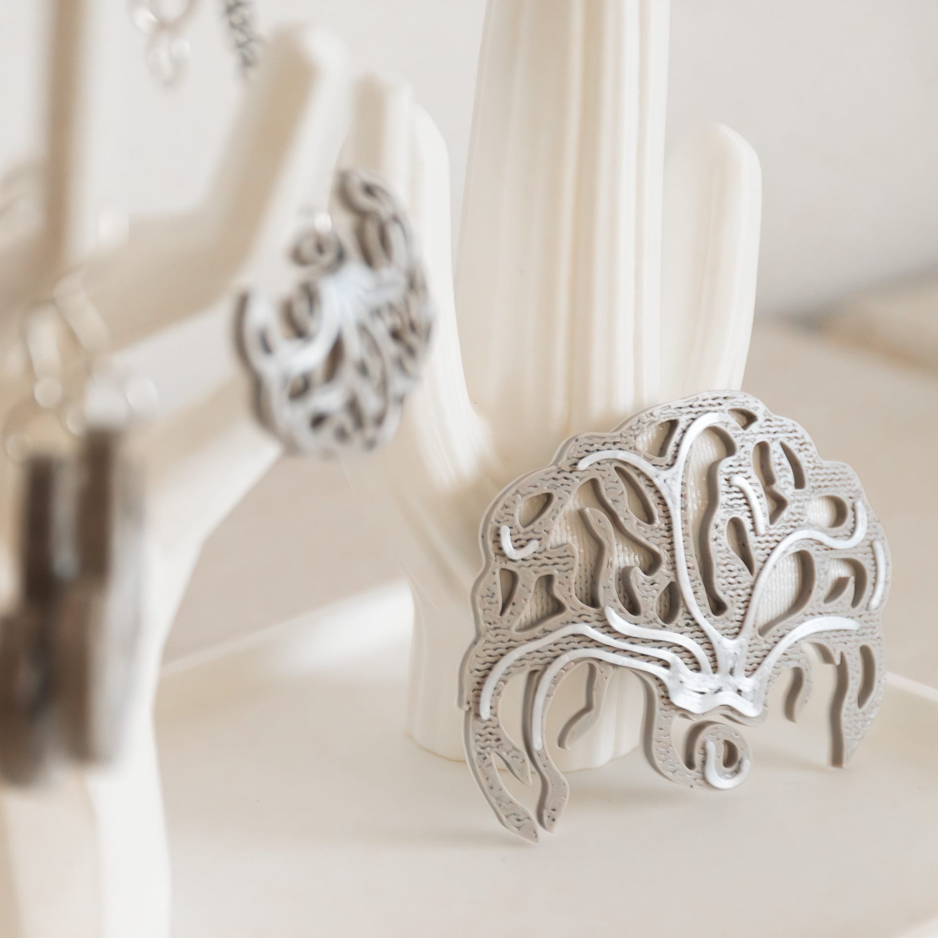 Eternia hair clip. Eternia hair clip.