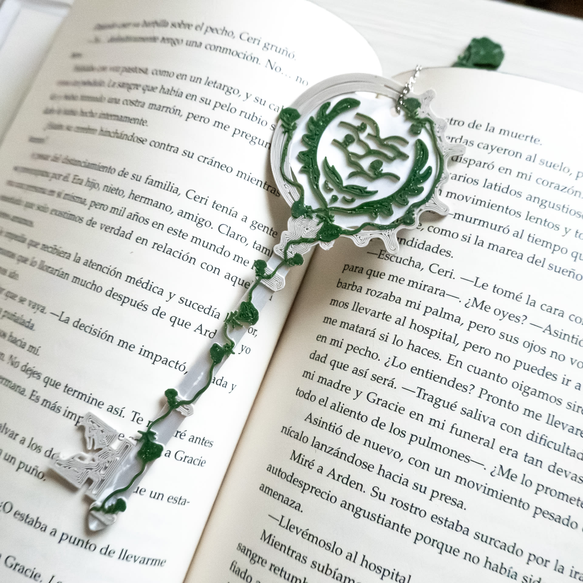 marcapáginas llave de brétema joya para libros