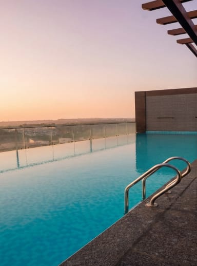 best hotel with Swimming Pool