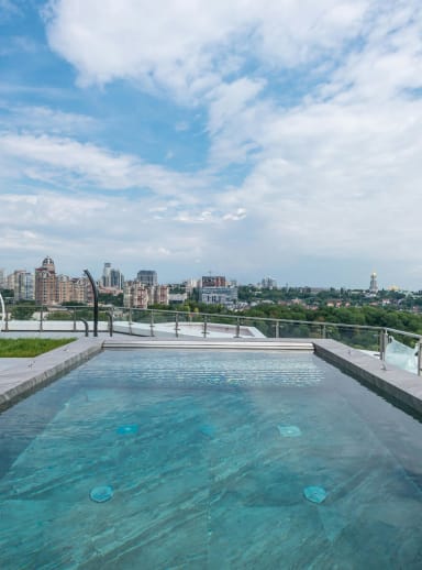 hotel with rooftop swimming pool Gurgaon