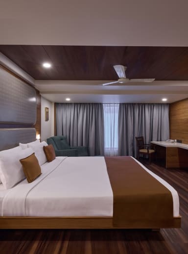 best hotel for stay in Hubballi