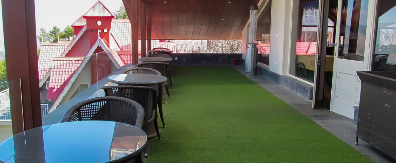 Al Fresco Dining