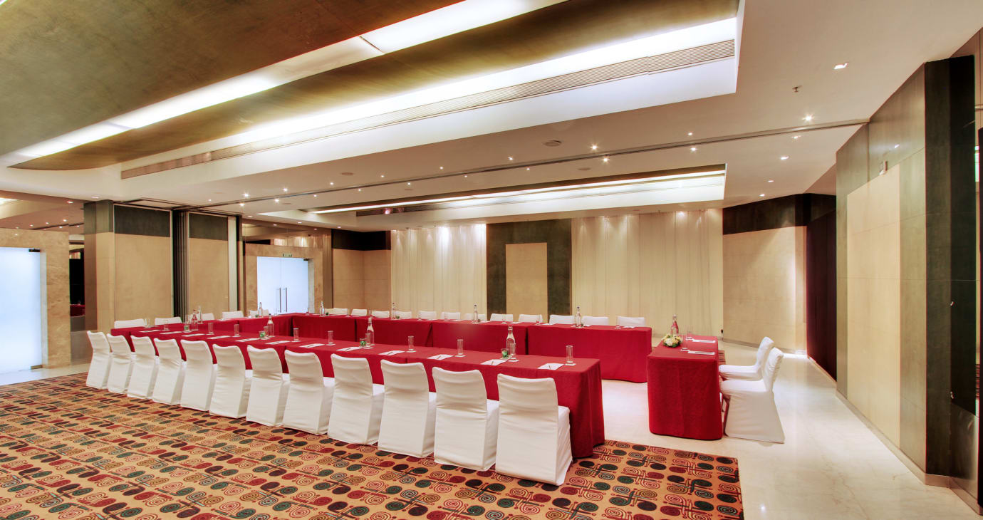 hotel with meeting rooms bangalore