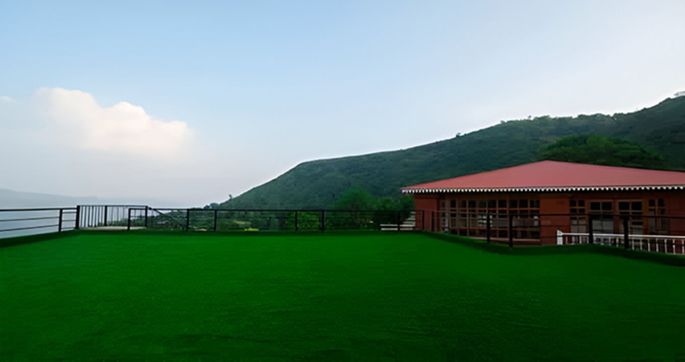 Green Leaf Open Terrace  Lawn