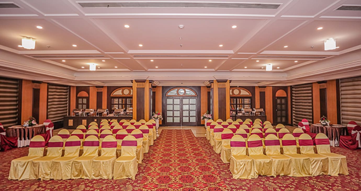 Sheeshmahal Hall
