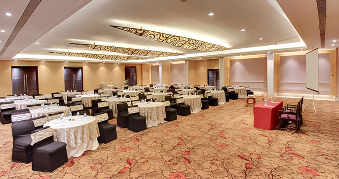 5 Star Hotel with Banquet, Conference Rooms Bangalore - Regenta Rewards